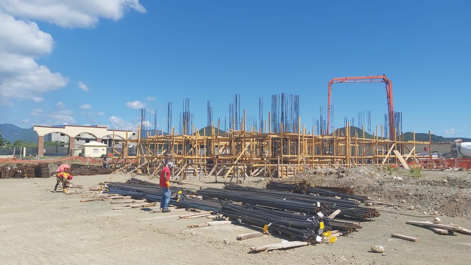 Ministerio de la Vivienda y Edificaciones avanza en la construcción de