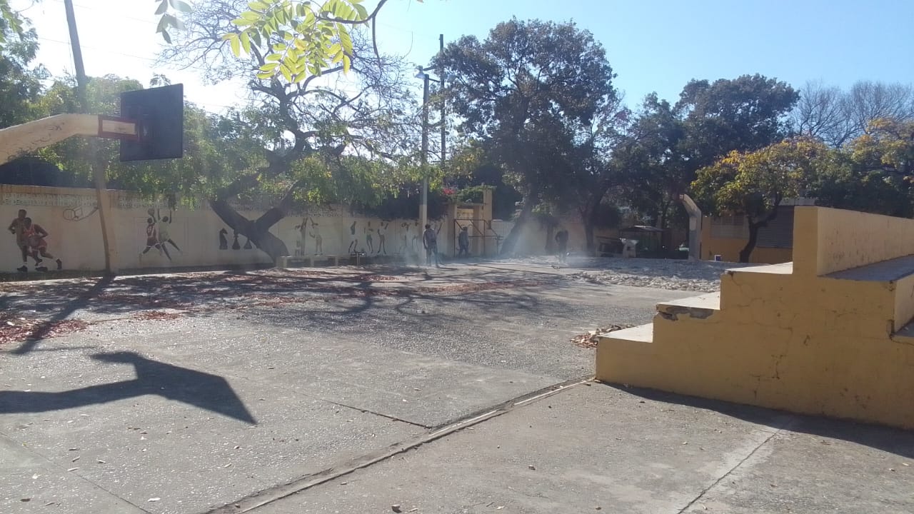 DEMOLICION CANCHA